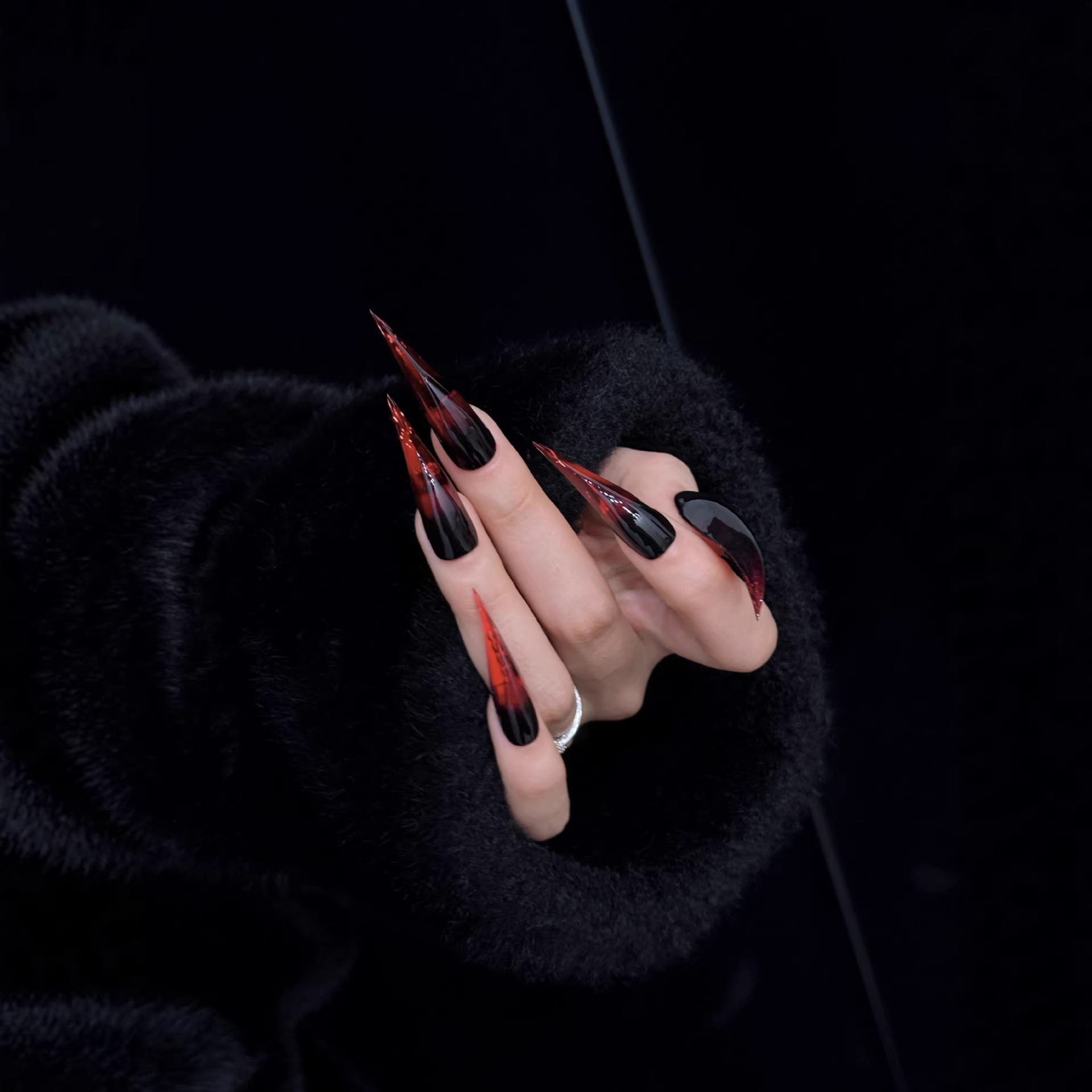 Red Black Dragon Claw Press On False Nails photo 4