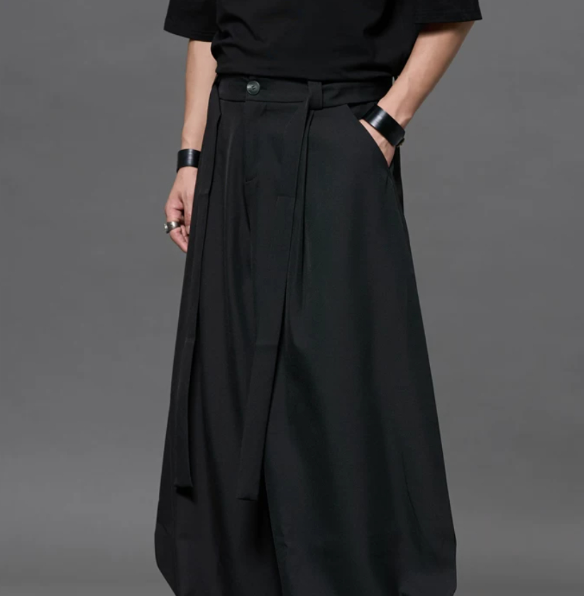 Silhouette Wide-Leg Trousers With Curved Blade Design photo 2