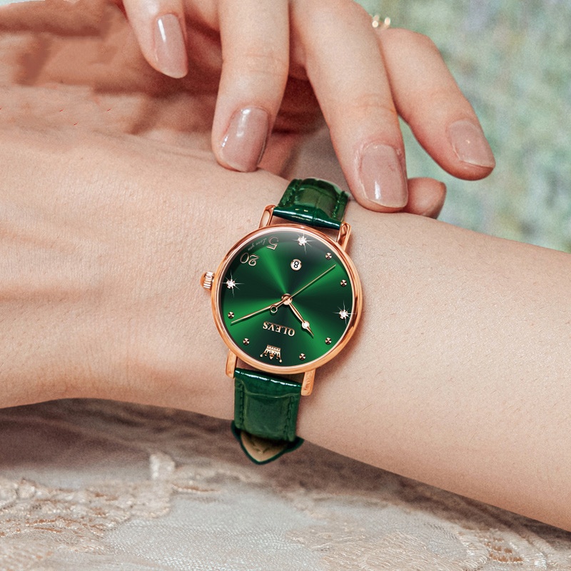 Trendy Quartz Watch With A Small Green Dial Minimalist Leather Strap photo 3