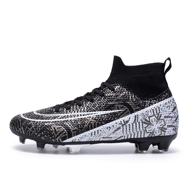 Studded And Molded Soccer Cleats For Boys And Girls photo 4