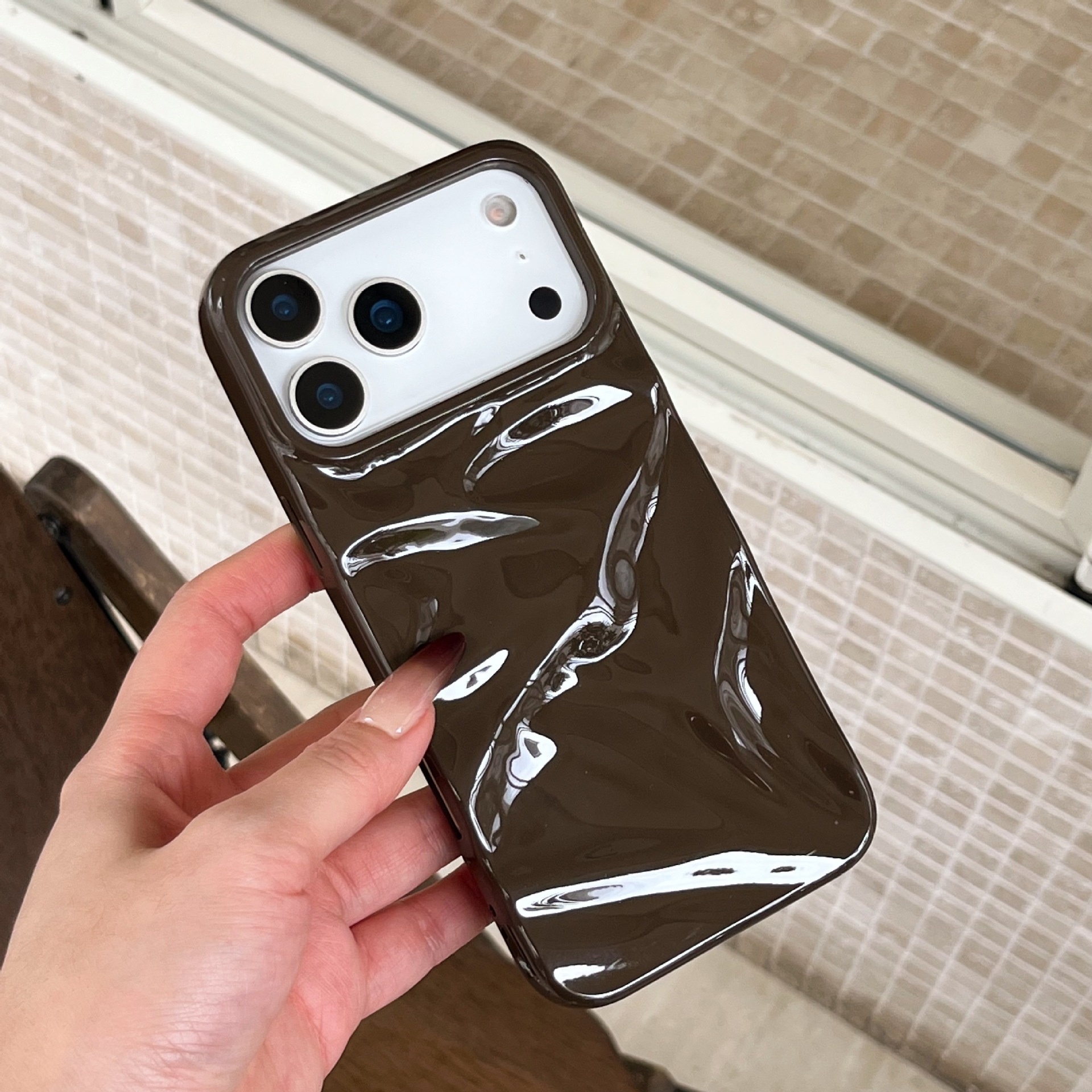 Three-dimensional Pleated Pattern Autumn And Winter Color Phone Case photo 4