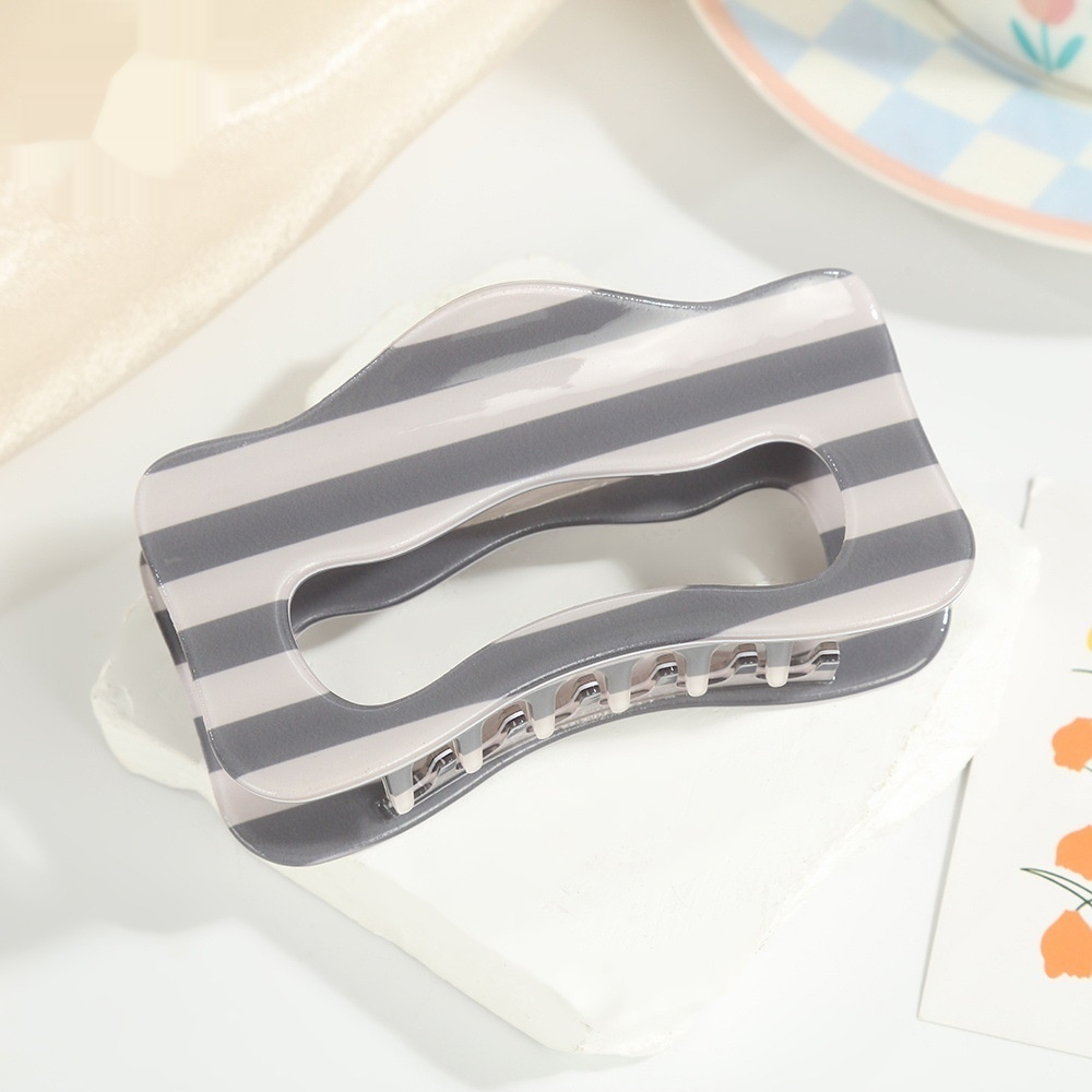 French-style Fashion Striped Acetate Hair Clip Headpiece photo 5