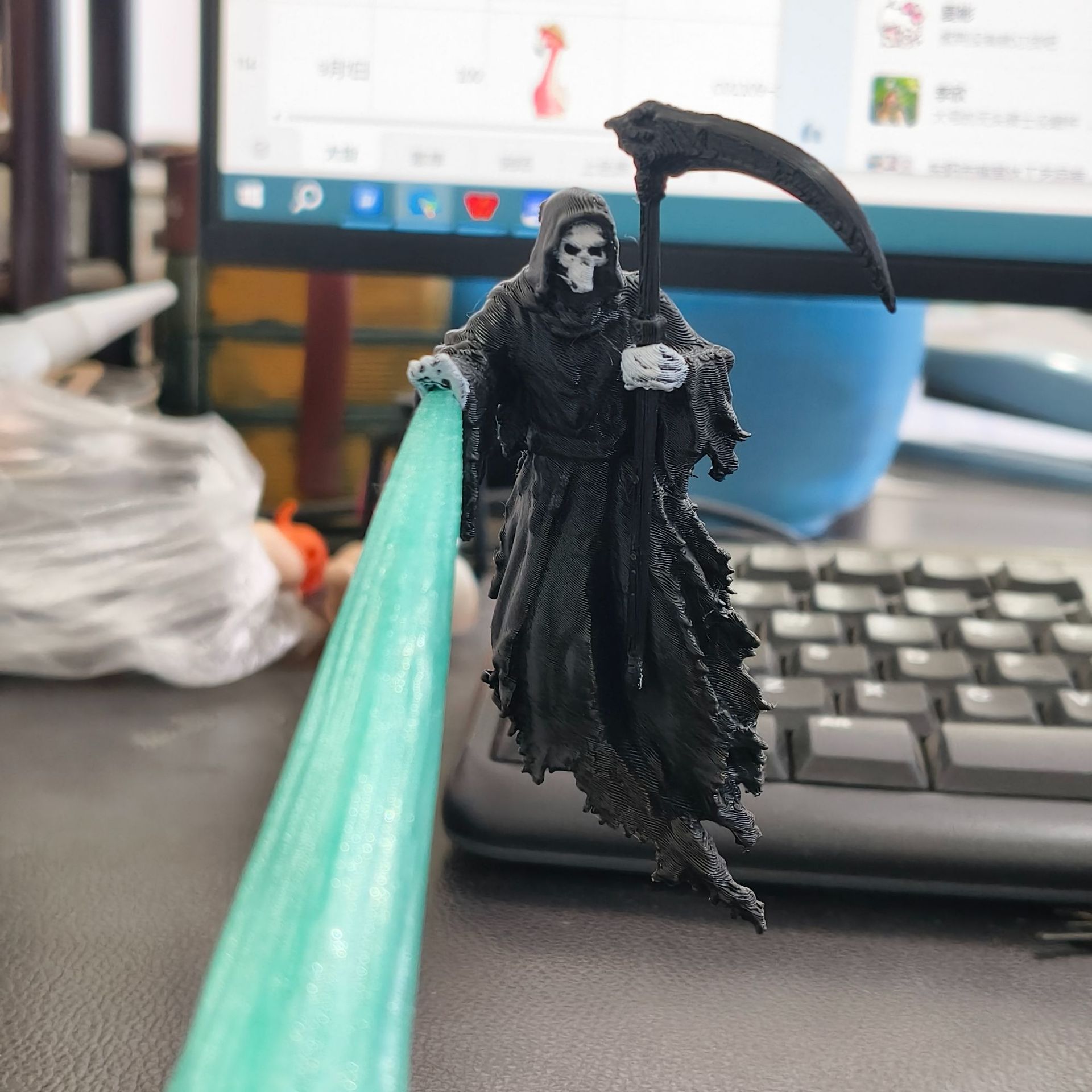 3D-printed Soul Beam Grim Reaper Bookshelf Lamp photo 4