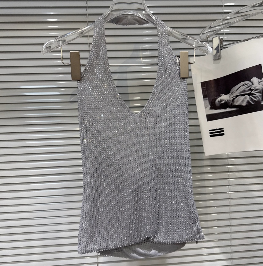 Arrival Performance Runway V-Neck Rhinestone Halter Vest Elaborately Crafted Hip-Hugging Skirt Set photo 3