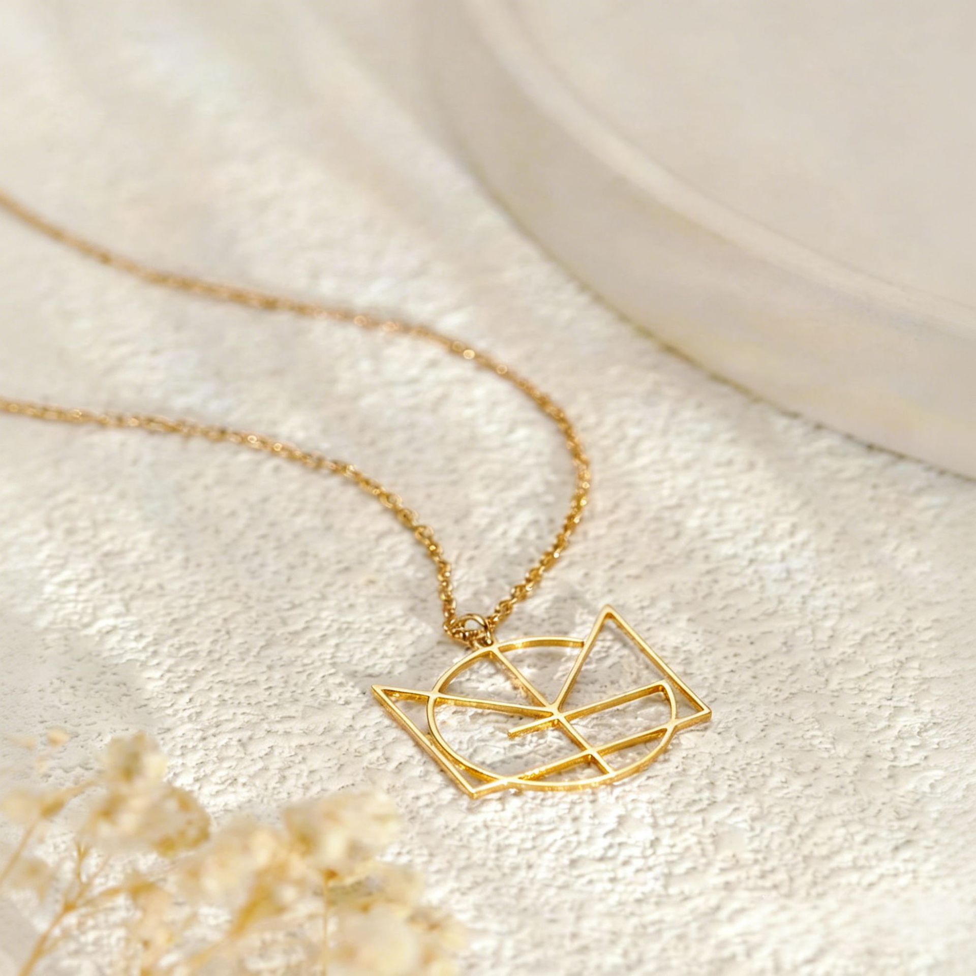 Geometric Lines 18K Gold-plated Pendant Necklace photo 4