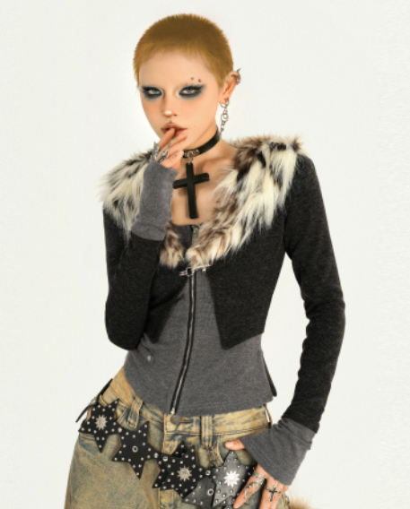 Spicy Girl Leopard-Print Knitted Cardigan With Fur Collar Designed As A Fake Two-Piece Top photo 3